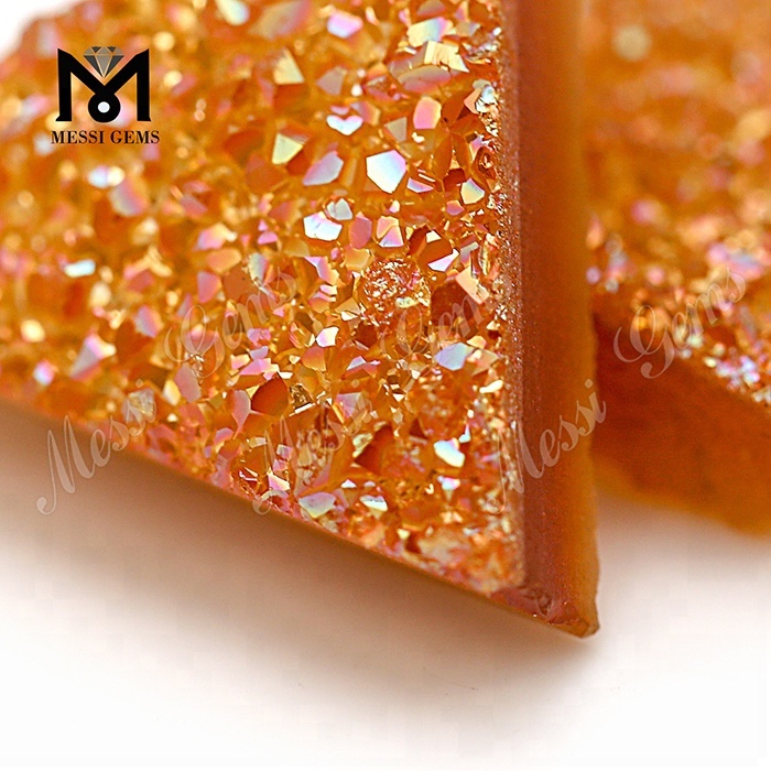 Pietre preziose naturali dell'agata di Druzy di colore ambrato del triangolo 12*12mm allentate