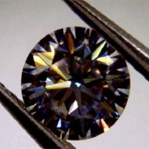 Lab Moissanite.jpg